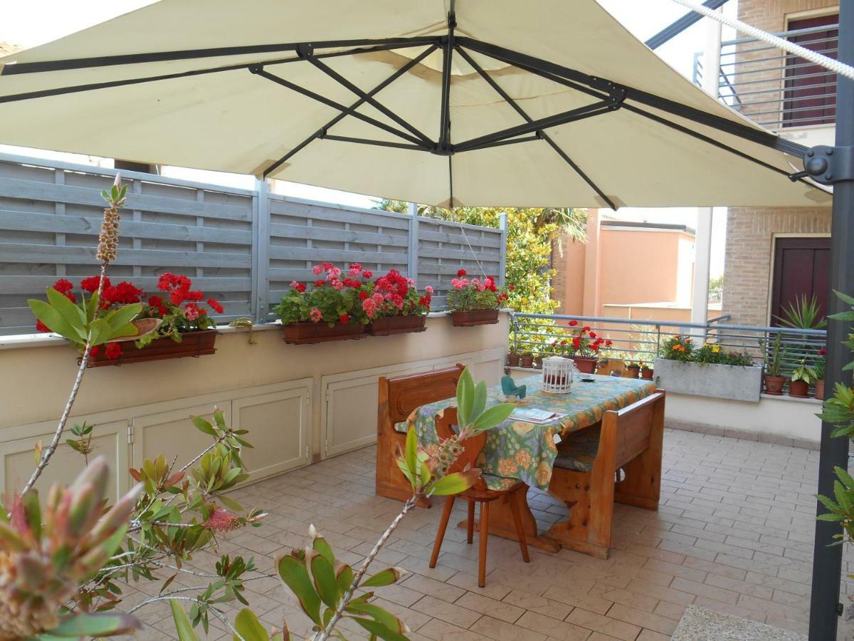 B&B Zia Lelly Fano Exterior photo